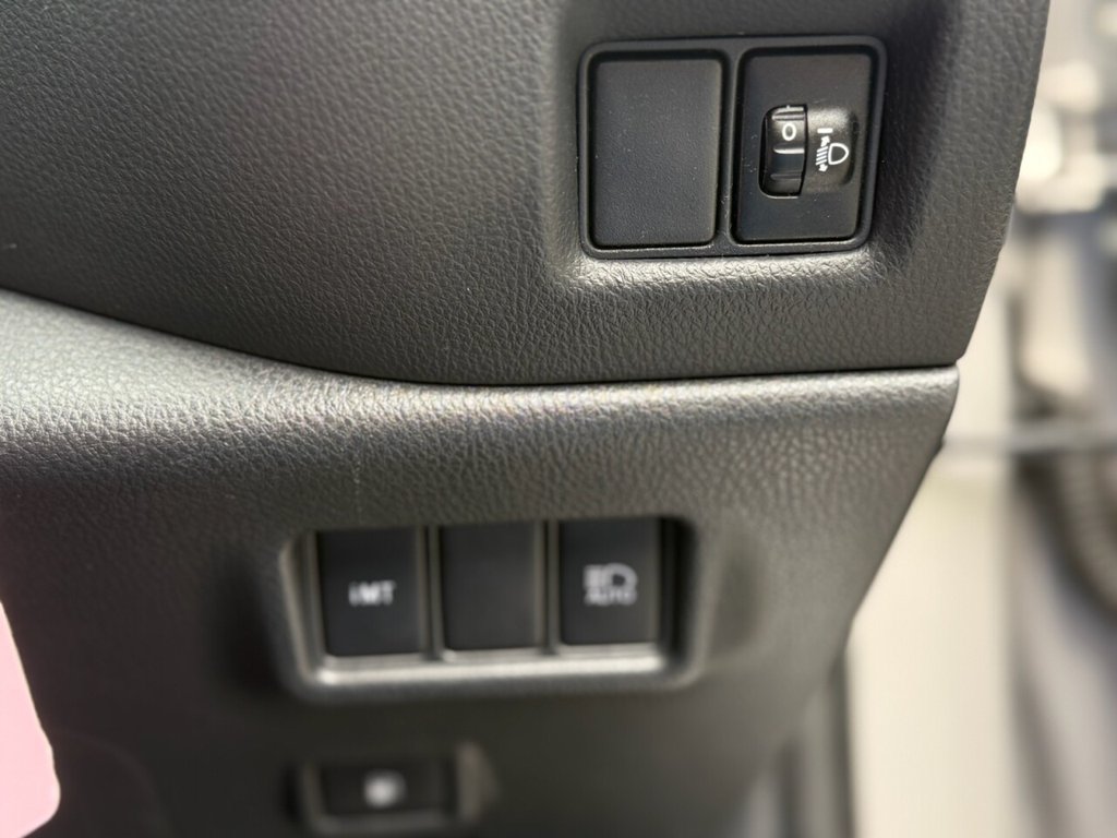 Used Toyota C-HR 2019 for sale - 76338378: Photo 39