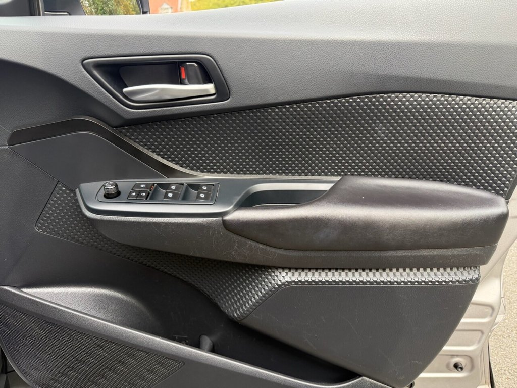 Used Toyota C-HR 2019 for sale - 76338378: Photo 42