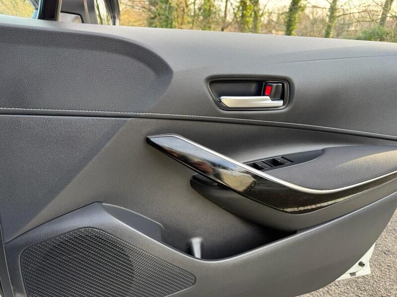 Used Toyota Corolla 2020 for sale - 77850834: Photo 31