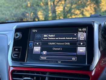 Used Peugeot 208 2015 for sale - 76338415: Photo