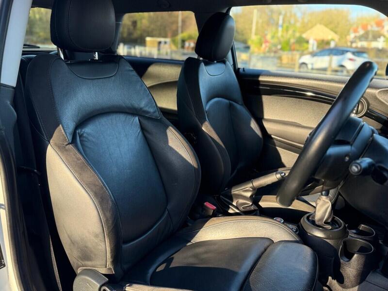 Used MINI Hatch 2018 for sale - 77850813: Photo 4