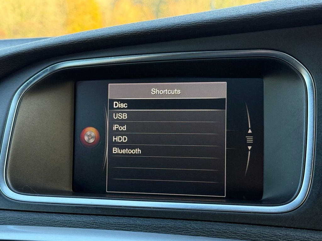 Used Volvo V40 2018 for sale - 76514570: Photo 31