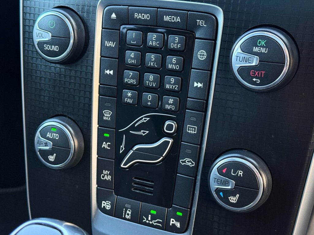 Used Volvo V40 2018 for sale - 76514570: Photo 34