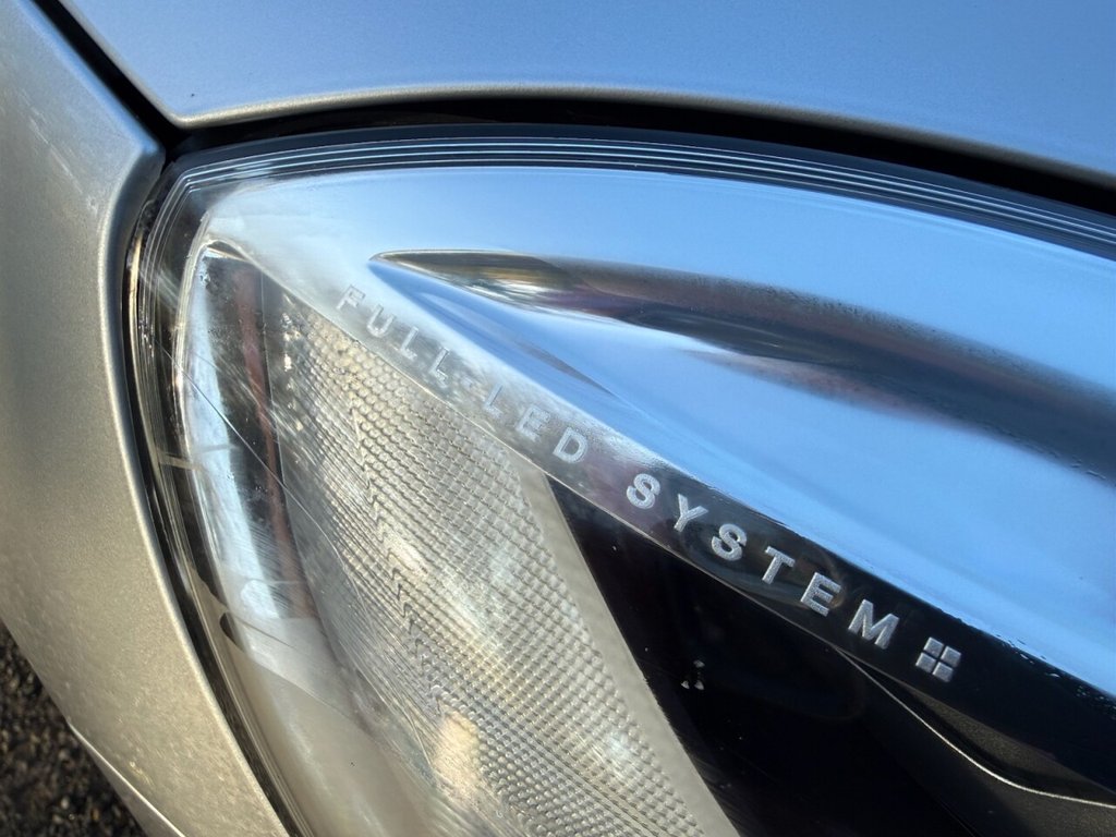 Used Volvo V40 2018 for sale - 76514570: Photo 44