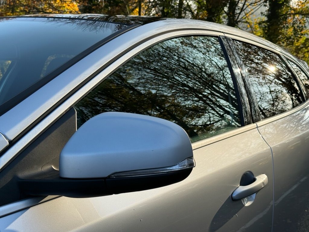 Used Volvo V40 2018 for sale - 76514570: Photo 47