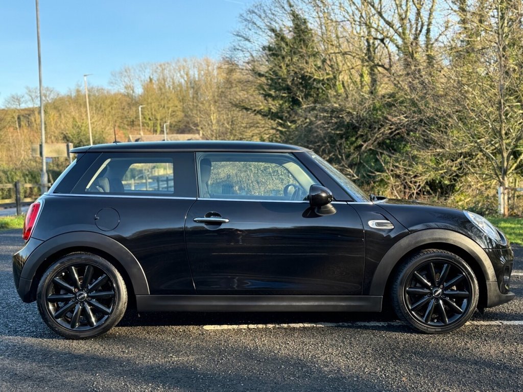 Used MINI Hatch 2018 for sale - 76868200: Photo 10