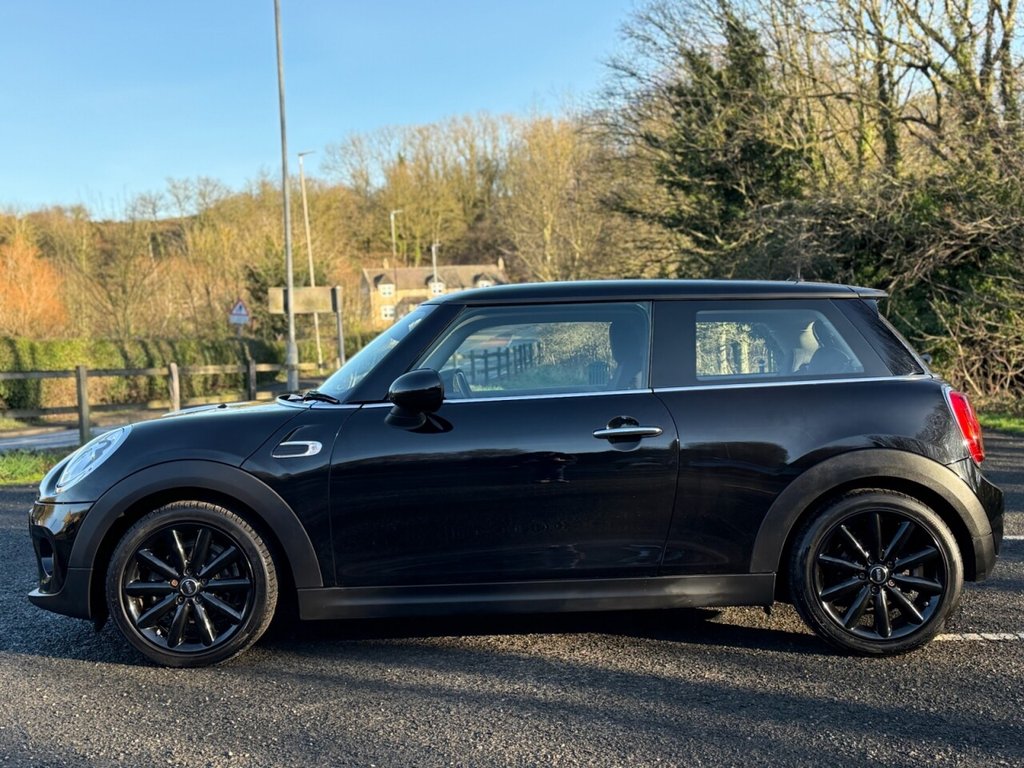 Used MINI Hatch 2018 for sale - 76868200: Photo 12