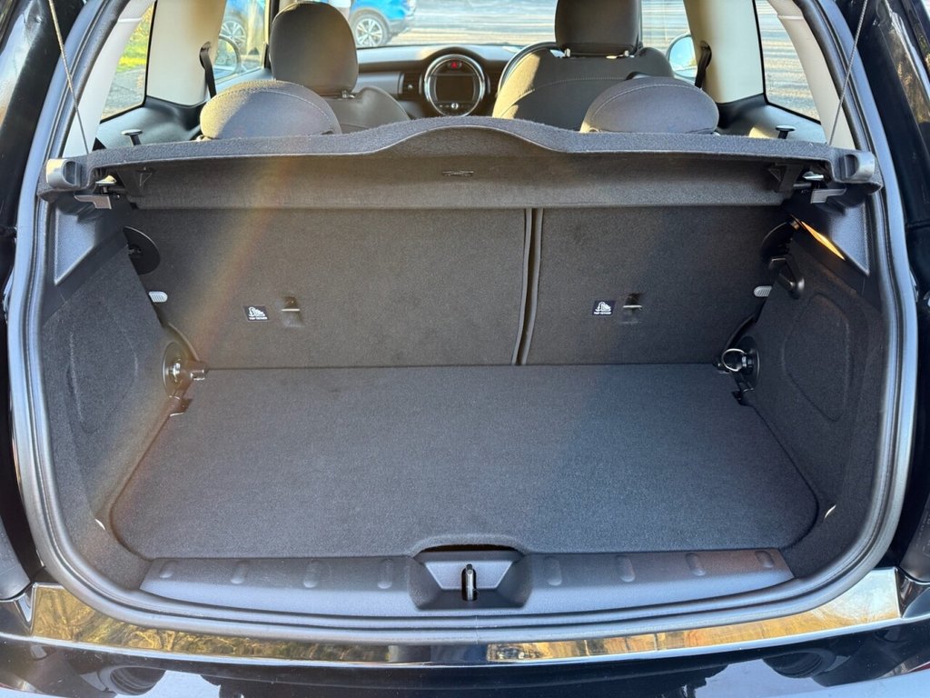 Used MINI Hatch 2018 for sale - 76868200: Photo 16