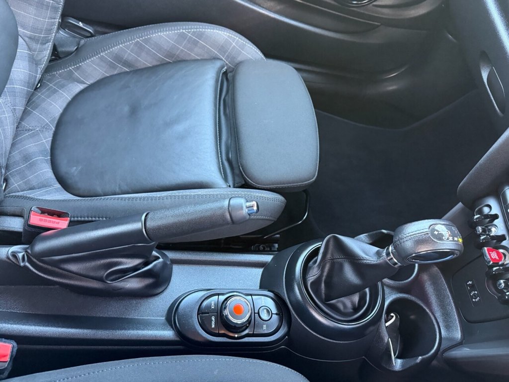 Used MINI Hatch 2018 for sale - 76868200: Photo 31