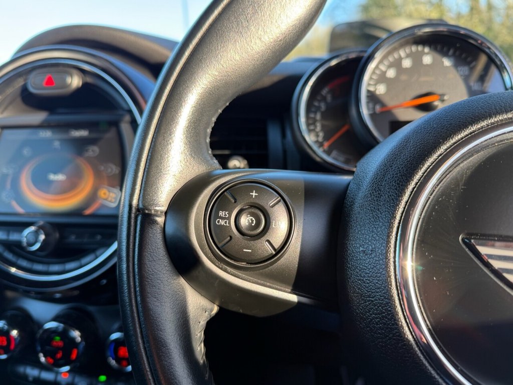 Used MINI Hatch 2018 for sale - 76868200: Photo 32