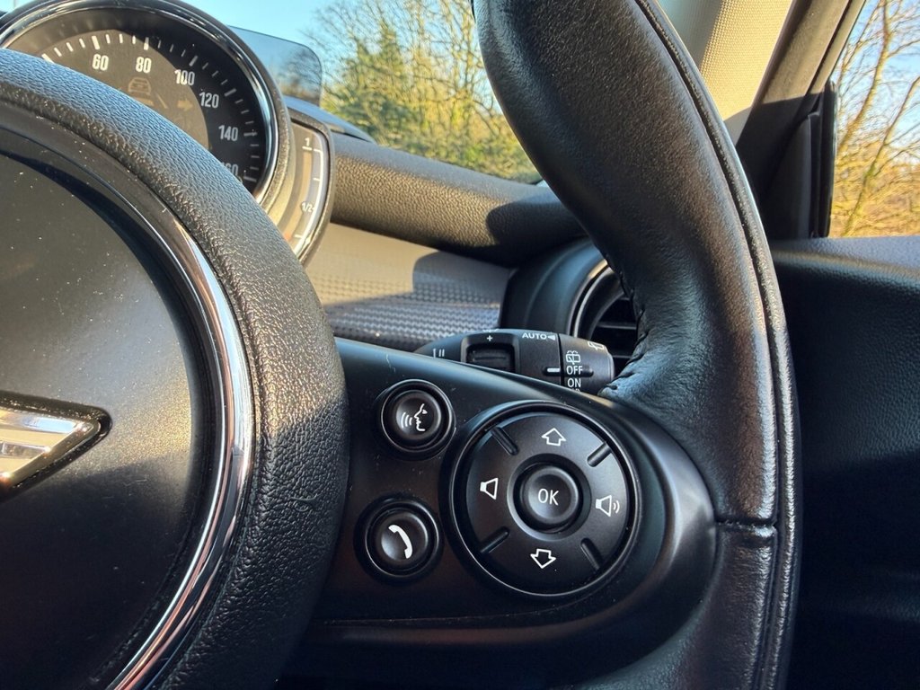 Used MINI Hatch 2018 for sale - 76868200: Photo 33