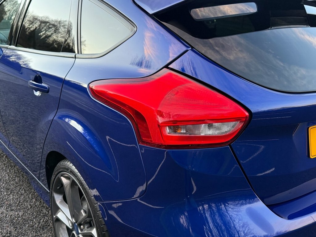 Used Ford Focus 2017 for sale - 76966307: Photo 19