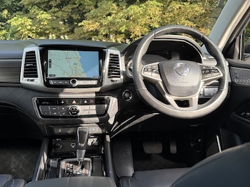 Used Ssangyong Rexton 2019 for sale - 79435959: Photo