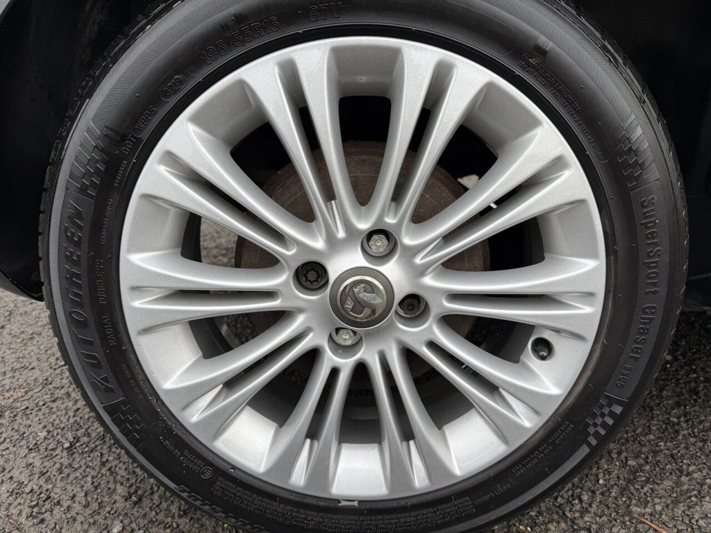 Used Vauxhall Corsa 2012 for sale - 76731232: Photo 11