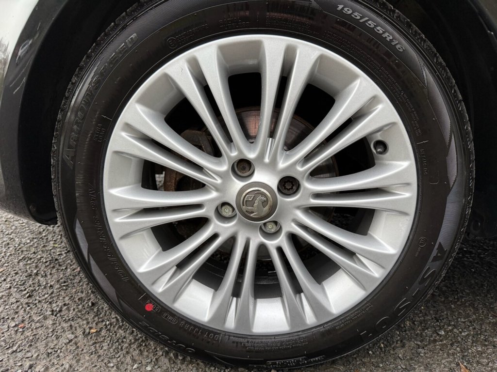 Used Vauxhall Corsa 2012 for sale - 76731232: Photo 12