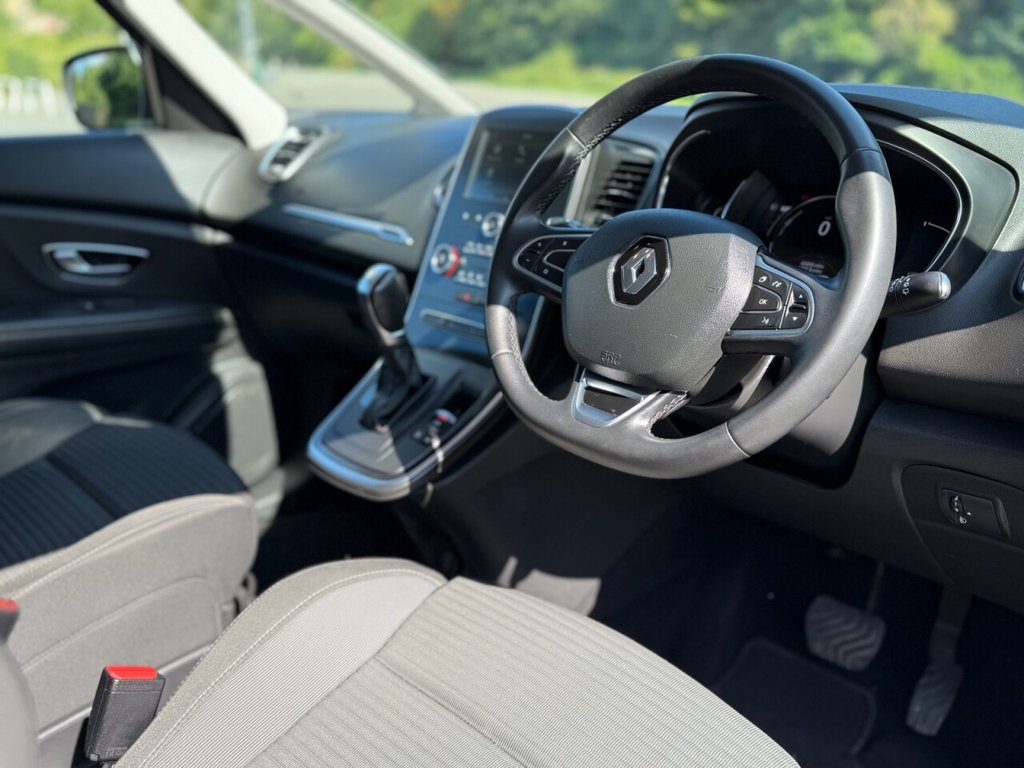 Used Renault Grand Scenic 2020 for sale - 76338380: Photo 21