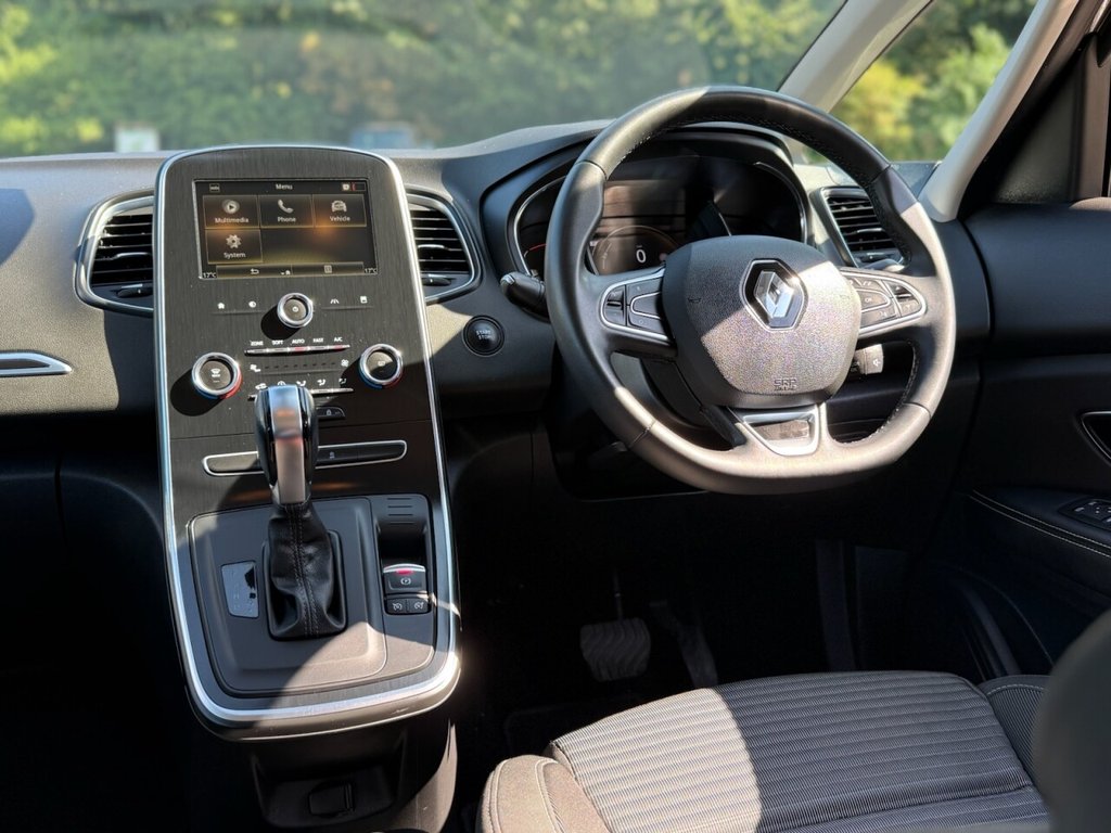 Used Renault Grand Scenic 2020 for sale - 76338380: Photo 27