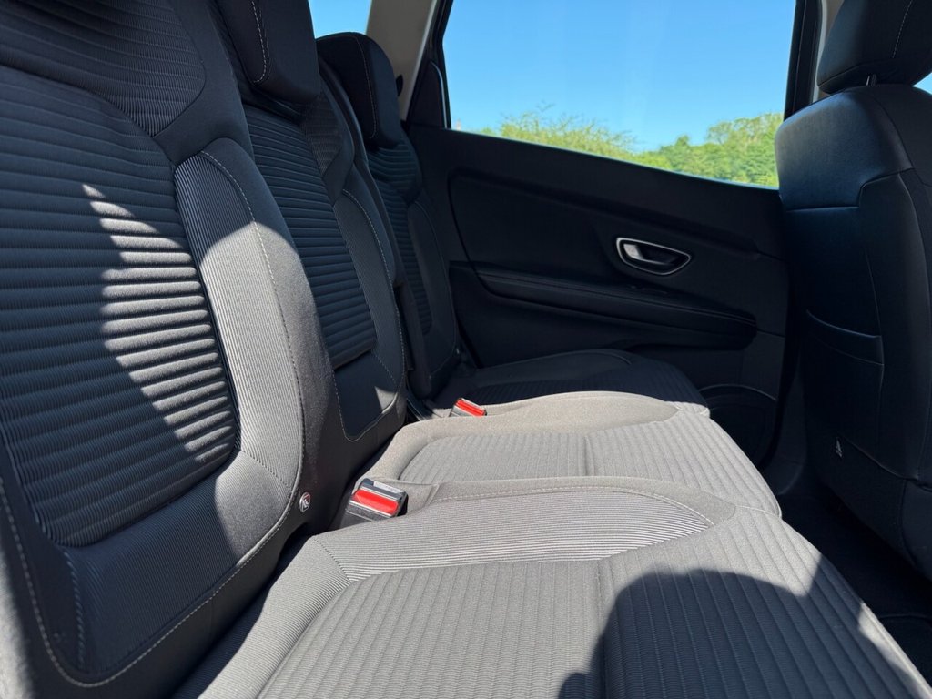 Used Renault Grand Scenic 2020 for sale - 76338380: Photo 29