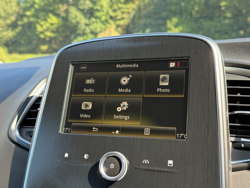 Used Renault Grand Scenic 2020 for sale - 76338380: Photo 35