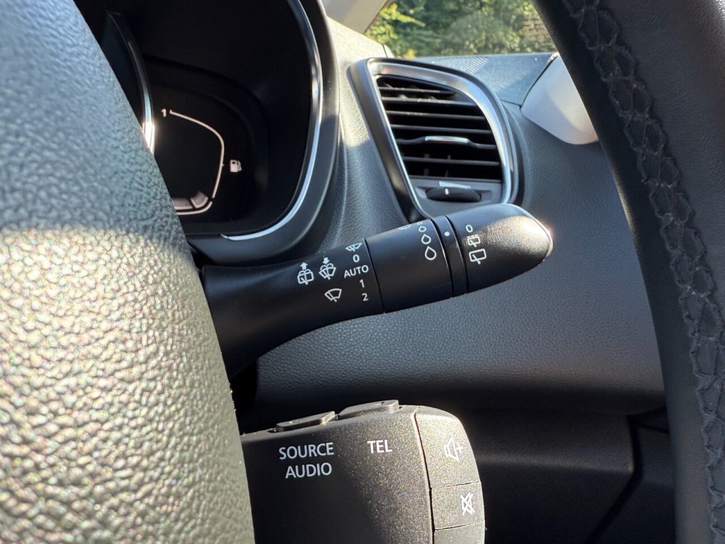 Used Renault Grand Scenic 2020 for sale - 76338380: Photo 47