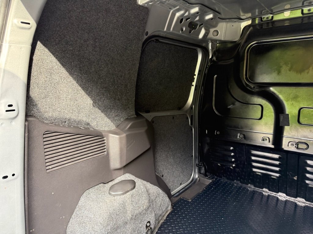 Used Ford Transit Courier 2022 for sale - 76338412: Photo 24