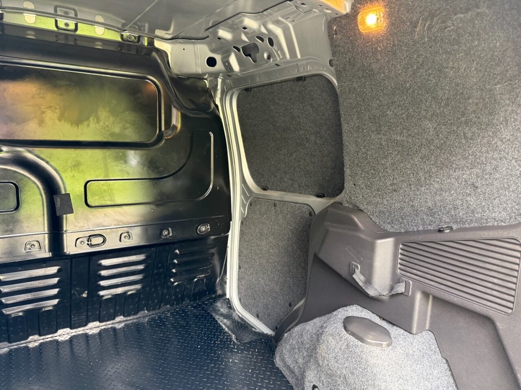 Used Ford Transit Courier 2022 for sale - 76338412: Photo 25