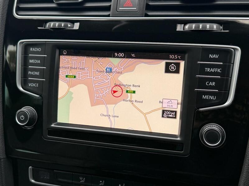 Used Volkswagen Golf 2016 for sale - 77850789: Photo 4