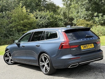 Used Volvo V60 2019 for sale - 79514495: Photo