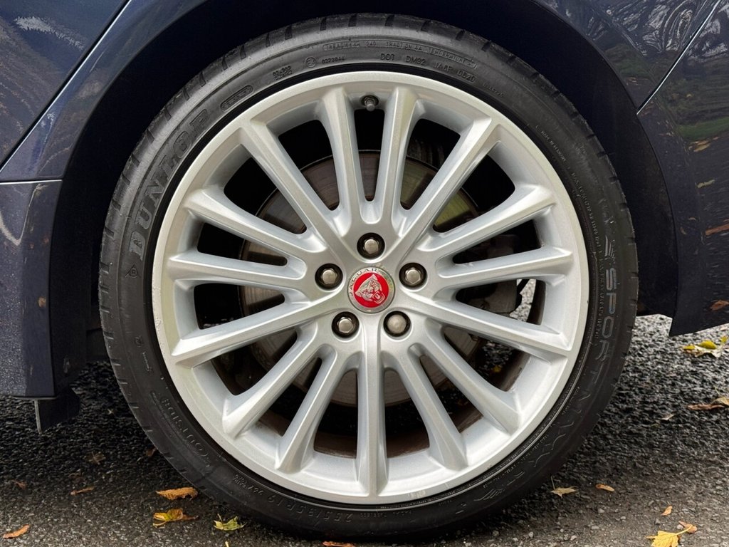 Used Jaguar XE 2017 for sale - 76417841: Photo 12