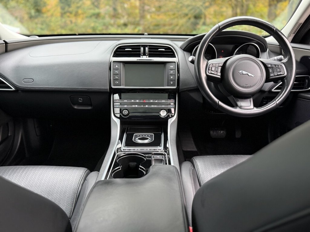 Used Jaguar XE 2017 for sale - 76417841: Photo 19