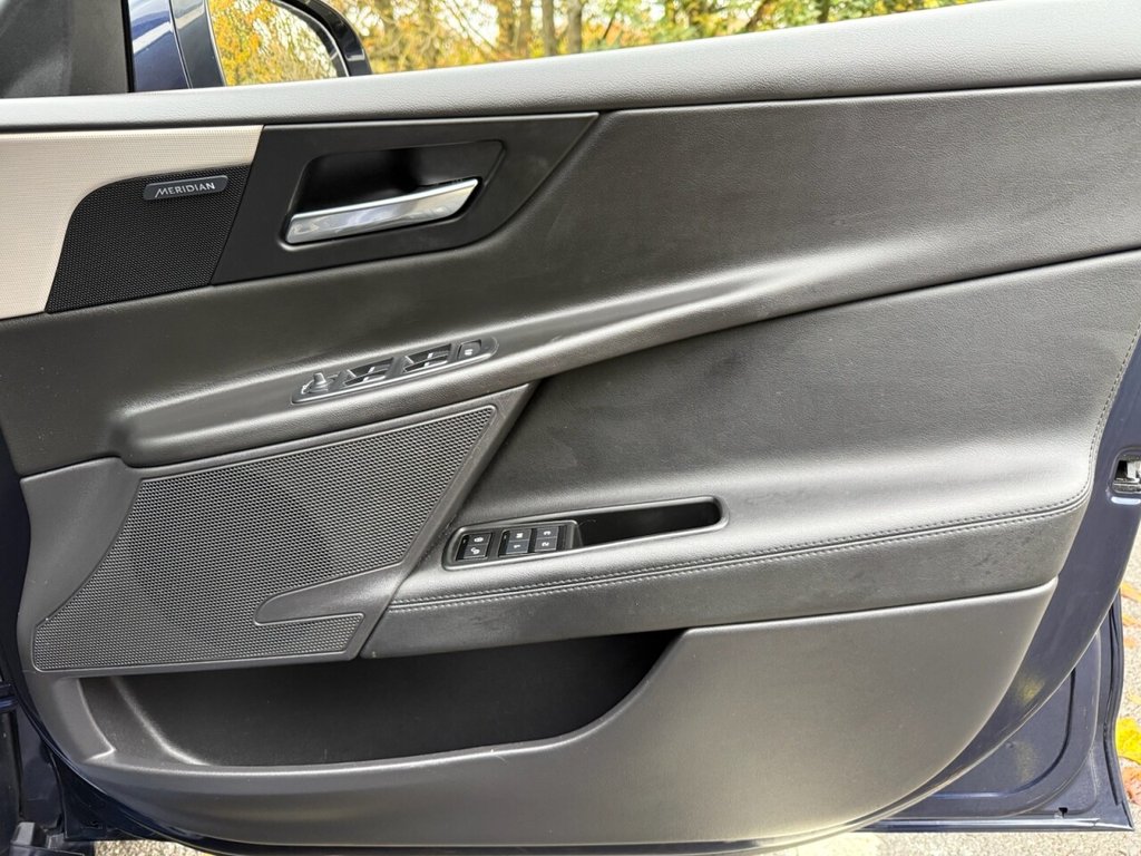 Used Jaguar XE 2017 for sale - 76417841: Photo 42