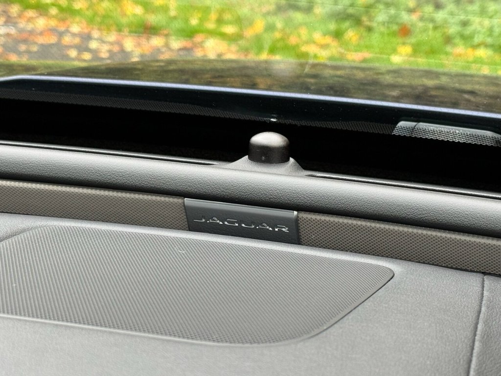 Used Jaguar XE 2017 for sale - 76417841: Photo 44