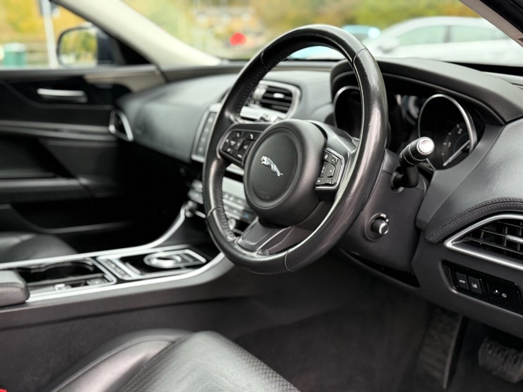 Used Jaguar XE 2017 for sale - 76417841: Photo 9