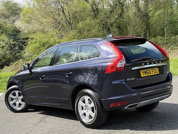 Used Volvo XC60 2017 for sale - 78716075: Photo