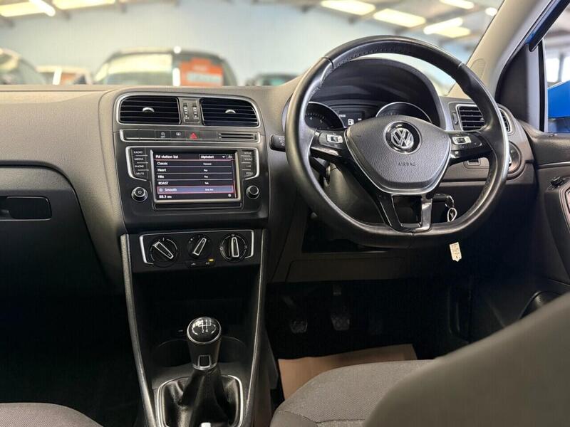 Used Volkswagen Polo 2014 for sale - 77850832: Photo 24