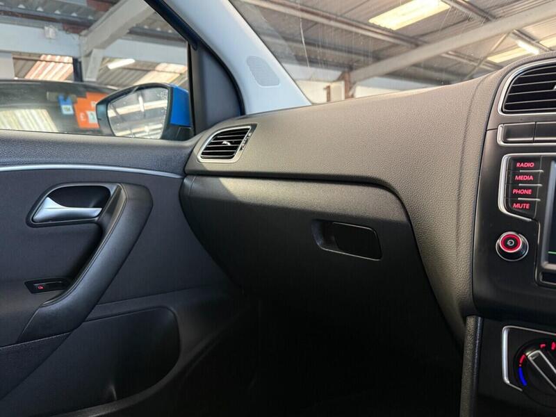 Used Volkswagen Polo 2014 for sale - 77850832: Photo 41