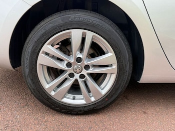 Used Vauxhall Astra 2018 for sale - 78525797: Photo