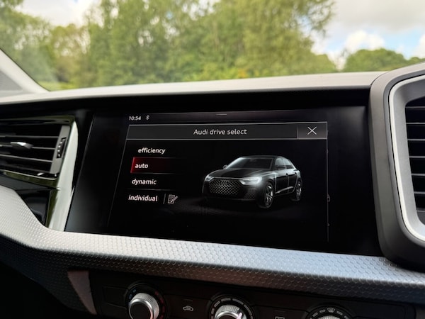 Used Audi A1 2018 for sale - 76338361: Photo 44