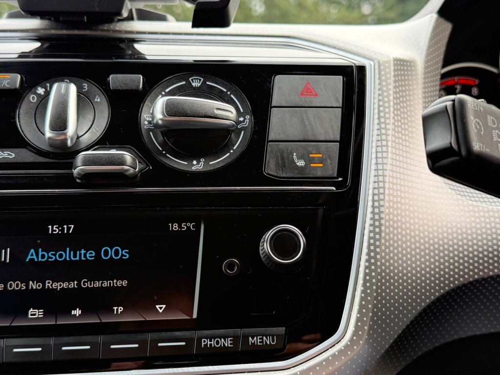 Used Volkswagen up! 2018 for sale - 76338387: Photo 21