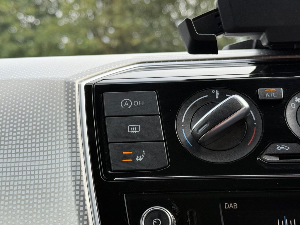 Used Volkswagen up! 2018 for sale - 76338387: Photo 23