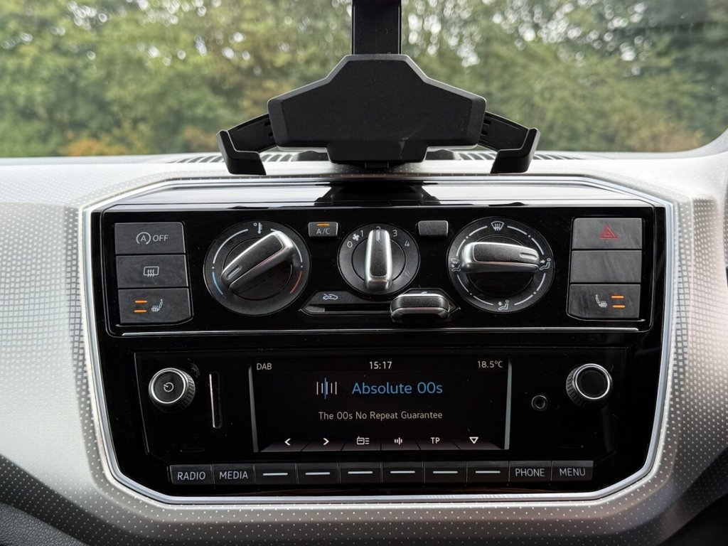 Used Volkswagen up! 2018 for sale - 76338387: Photo 4