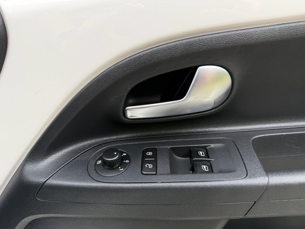 Used Volkswagen up! 2018 for sale - 76338387: Photo 40