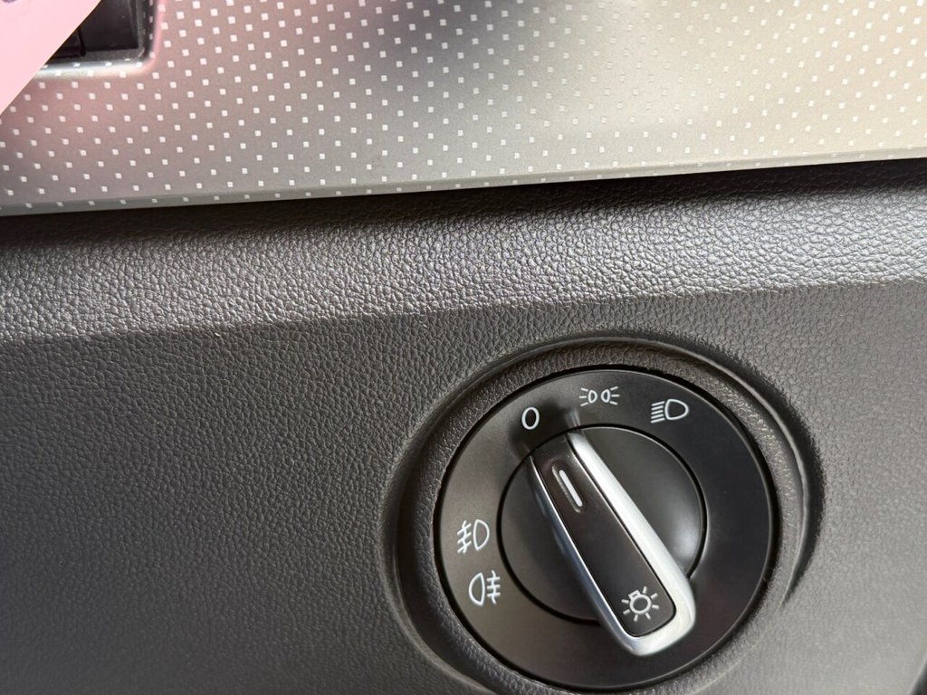 Used Volkswagen up! 2018 for sale - 76338387: Photo 43