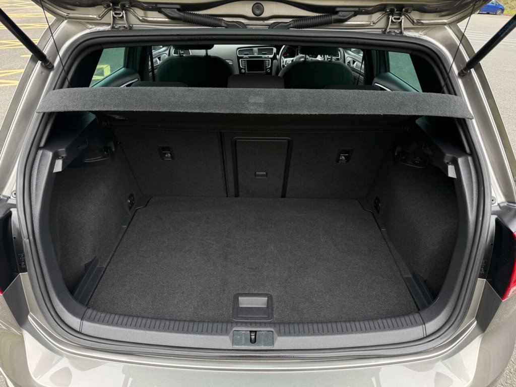 Used Volkswagen Golf 2016 for sale - 77372804: Photo 17