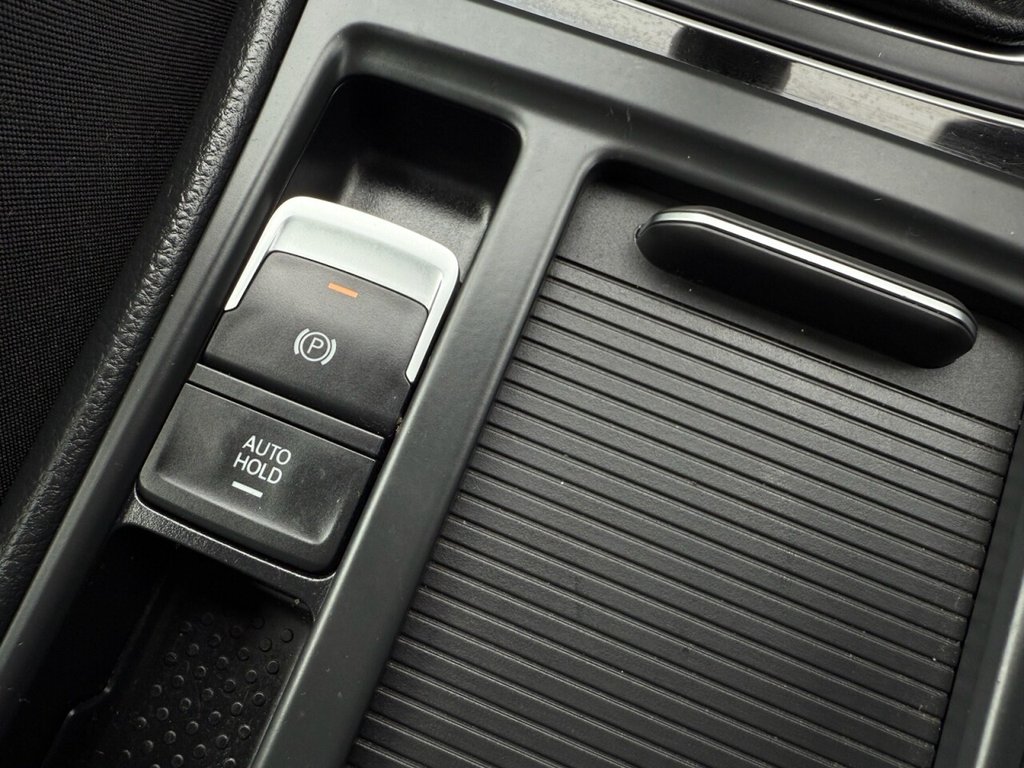 Used Volkswagen Golf 2016 for sale - 77372804: Photo 24