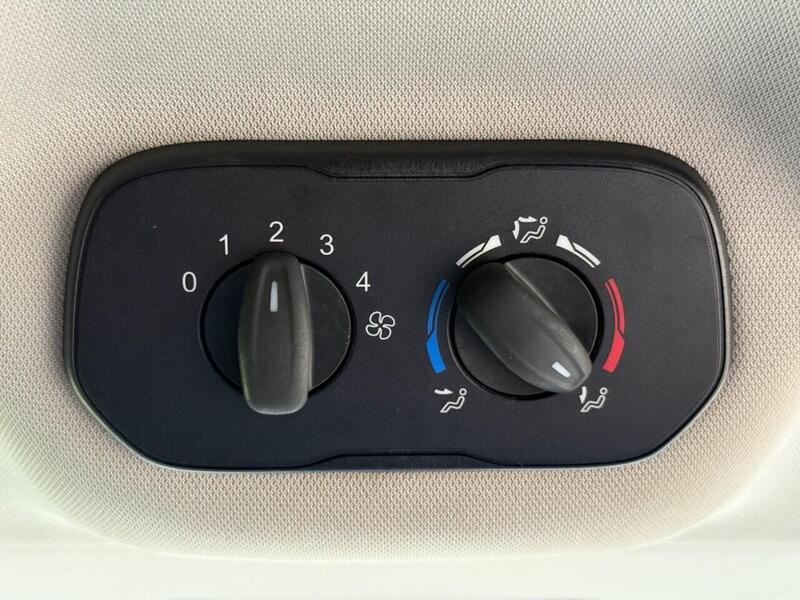 Used Ford Tourneo Custom 2018 for sale - 77850851: Photo 45