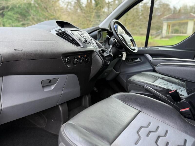 Used Ford Tourneo Custom 2018 for sale - 77850851: Photo 51