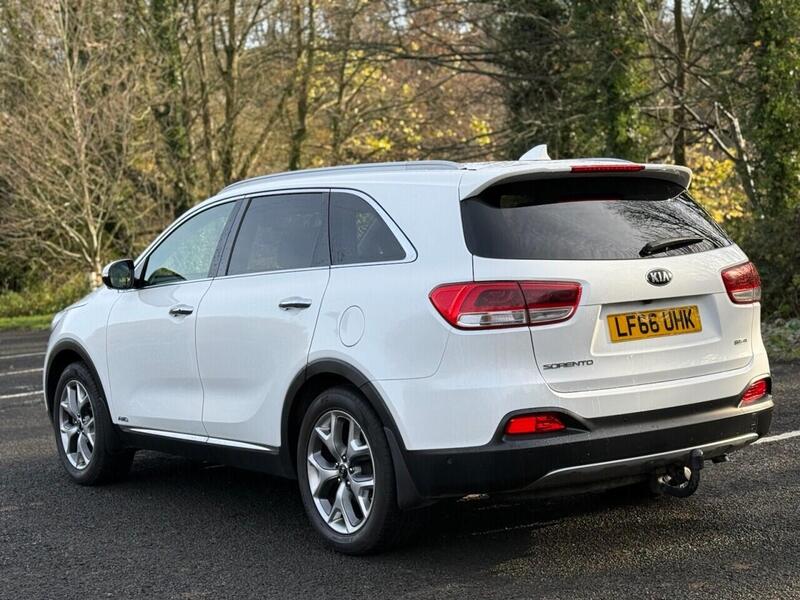 Used Kia Sorento 2016 for sale - 77850794: Photo 3