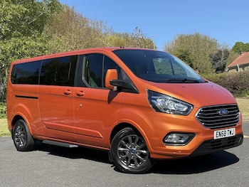 Used Ford Tourneo Custom 2018 for sale - 78716057: Photo