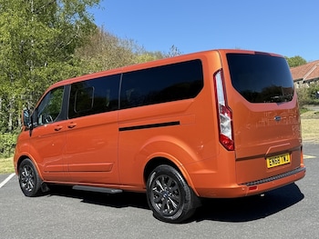 Used Ford Tourneo Custom 2018 for sale - 78716057: Photo